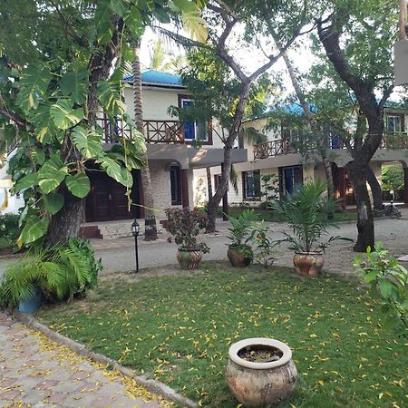 Kwa Mama Village Beach Resort Дар-эс-Саламе Экстерьер фото